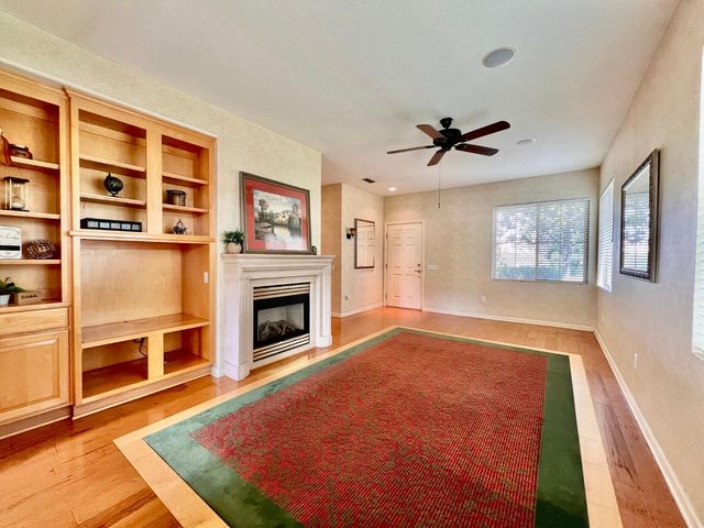 886 Meadowhill Ct, Lincoln, CA 95648