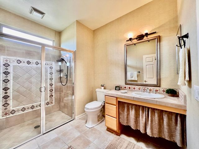 886 Meadowhill Ct, Lincoln, CA 95648