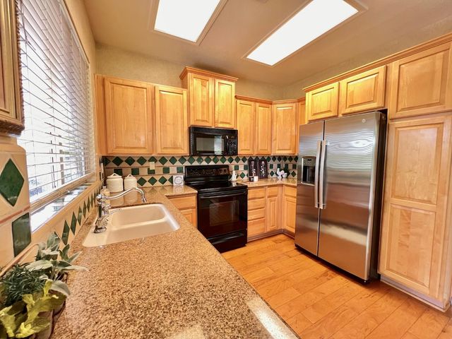 886 Meadowhill Ct, Lincoln, CA 95648