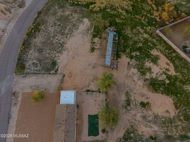 8033 S Farmcreek Drive, Tucson, AZ 85756