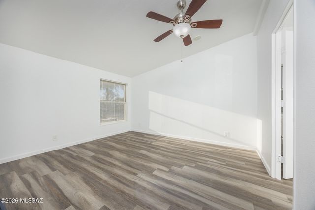 8033 S Farmcreek Drive, Tucson, AZ 85756