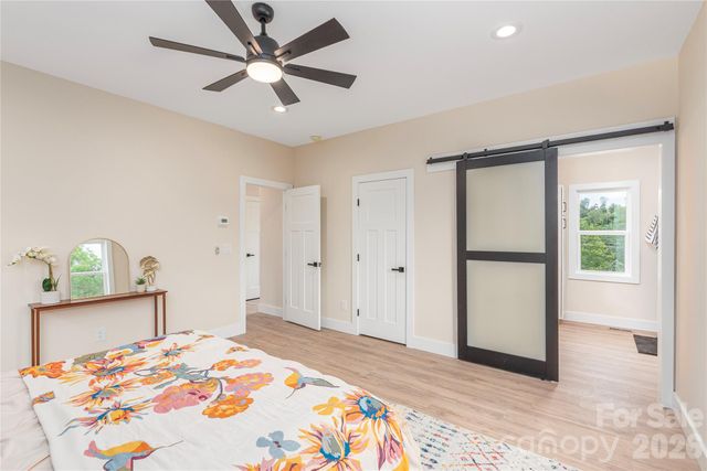 33 Elkwood Avenue, Asheville, NC 28804