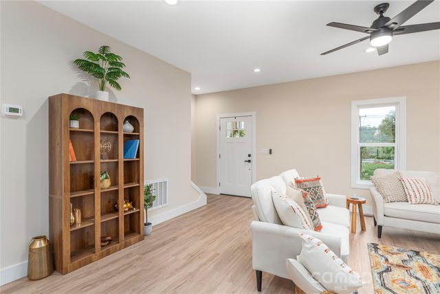 33 Elkwood Avenue, Asheville, NC 28804