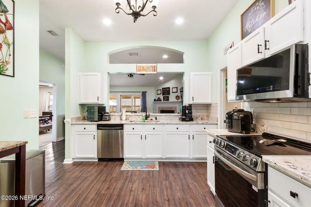 4413 HANGING MOSS Drive, Orange Park, FL 32073