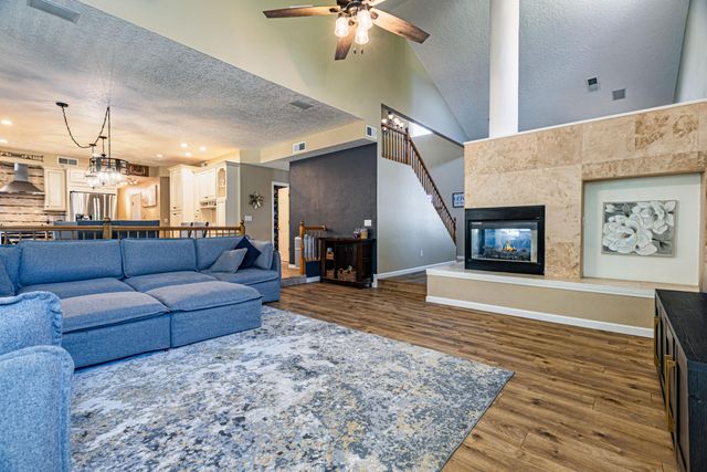 8748 Springhill Drive NW, Albuquerque, NM 87114