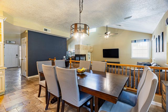 8748 Springhill Drive NW, Albuquerque, NM 87114
