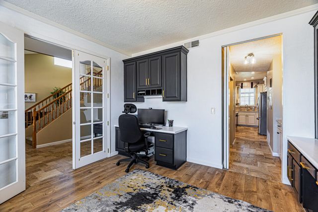 8748 Springhill Drive NW, Albuquerque, NM 87114