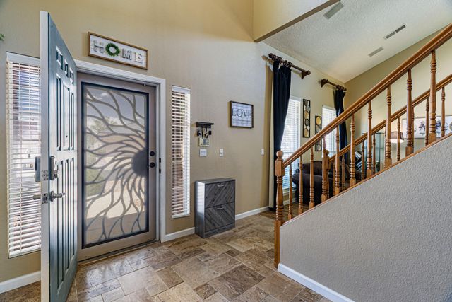 8748 Springhill Drive NW, Albuquerque, NM 87114