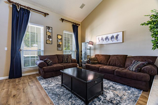 8748 Springhill Drive NW, Albuquerque, NM 87114