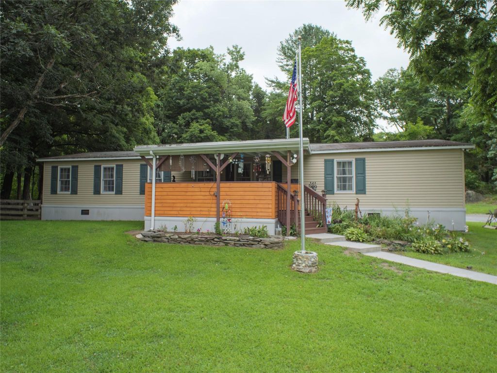 1824 Route 9G T3, Staatsburg, NY 12580