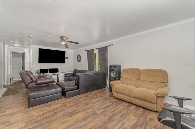 18905 NW 250TH STREET, High Springs, FL 32643