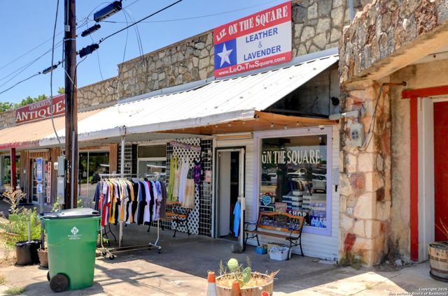 101 N John Bird, Blanco, TX 78606