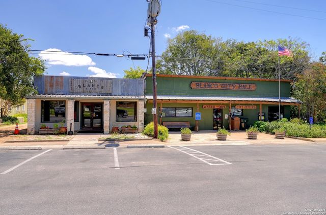 101 N John Bird, Blanco, TX 78606