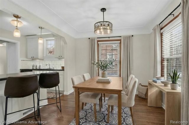 35724 Elm Street, Wayne, MI 48184