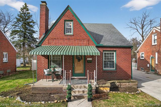 35724 Elm Street, Wayne, MI 48184