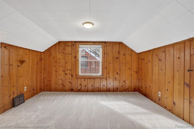 35724 Elm Street, Wayne, MI 48184