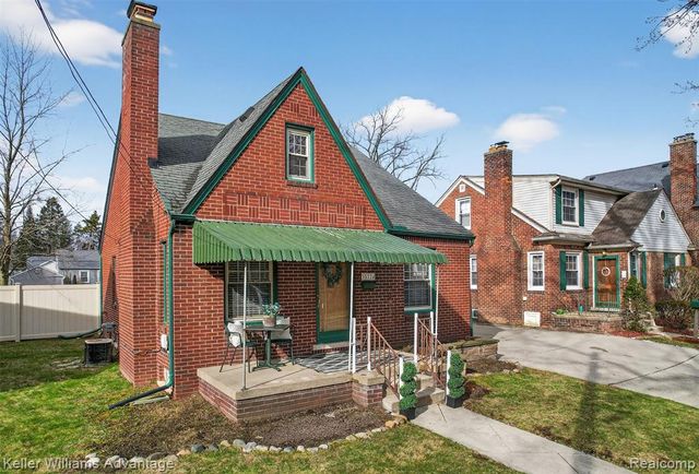 35724 Elm Street, Wayne, MI 48184