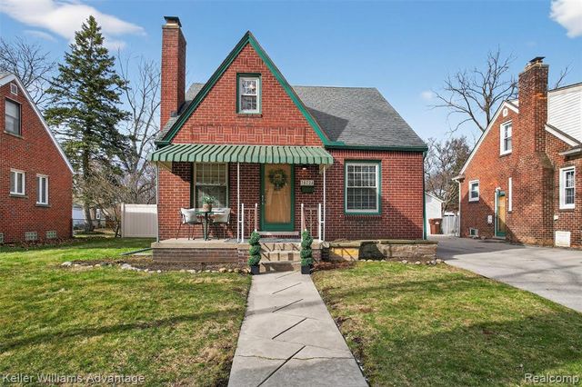 35724 Elm Street, Wayne, MI 48184