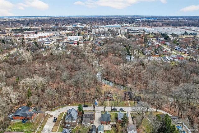 35724 Elm Street, Wayne, MI 48184