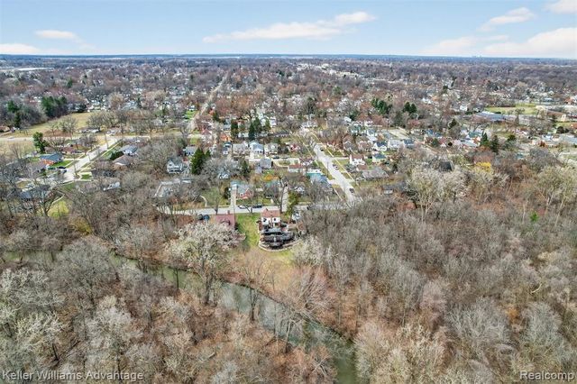 35724 Elm Street, Wayne, MI 48184