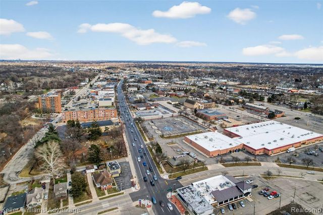 35724 Elm Street, Wayne, MI 48184