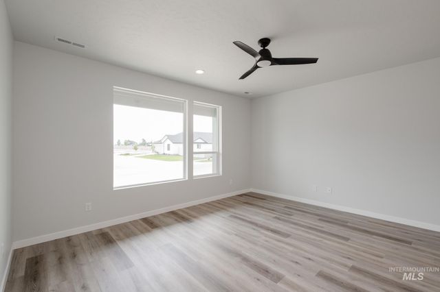 6965 S Harvest Cove Ave, Boise, ID 83709