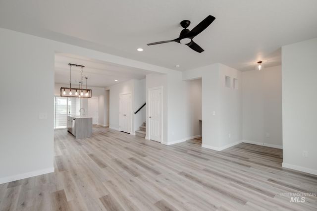 6965 S Harvest Cove Ave, Boise, ID 83709