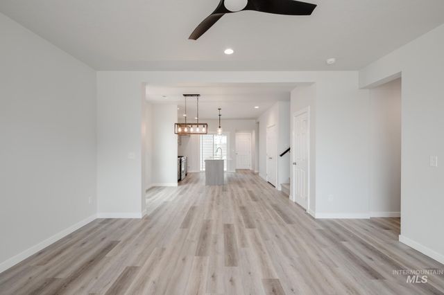 6965 S Harvest Cove Ave, Boise, ID 83709