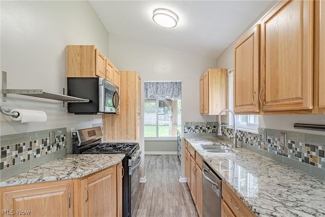 23823 Beaumont Drive, North Olmsted, OH 44070