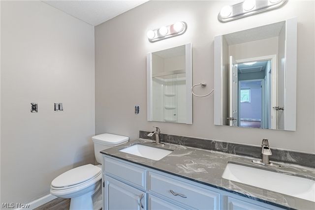 23823 Beaumont Drive, North Olmsted, OH 44070