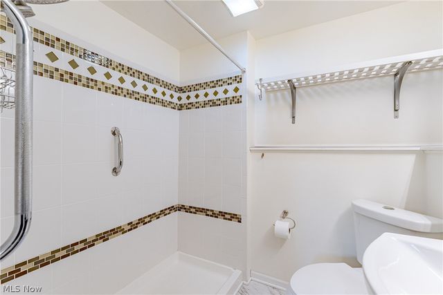23823 Beaumont Drive, North Olmsted, OH 44070