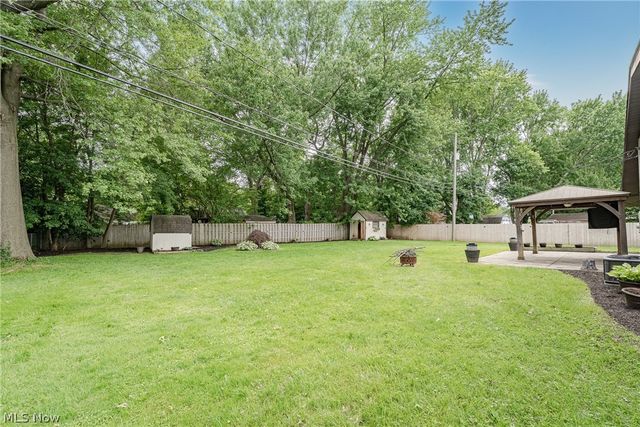 23823 Beaumont Drive, North Olmsted, OH 44070