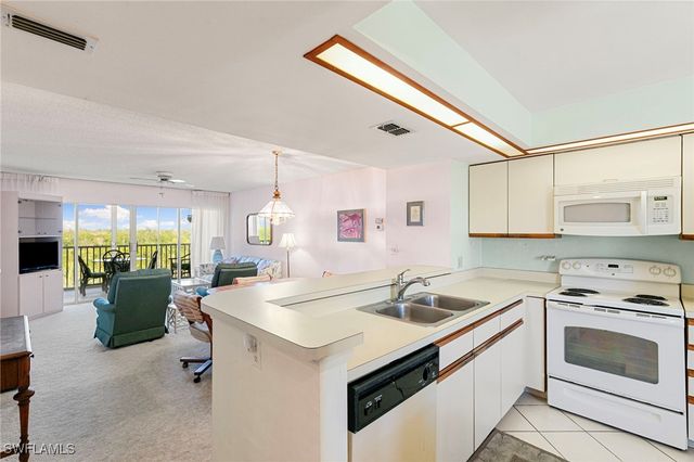 200 Stevens Landing DR B303, Marco Island, FL 34145