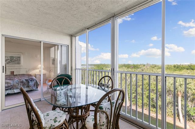 200 Stevens Landing DR B303, Marco Island, FL 34145