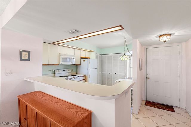 200 Stevens Landing DR B303, Marco Island, FL 34145