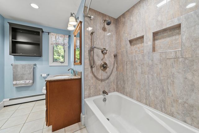11 Nichols Road, Peabody, MA 01960