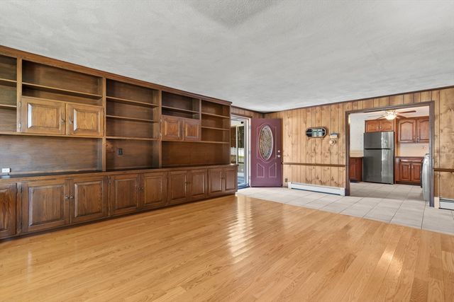 11 Nichols Road, Peabody, MA 01960