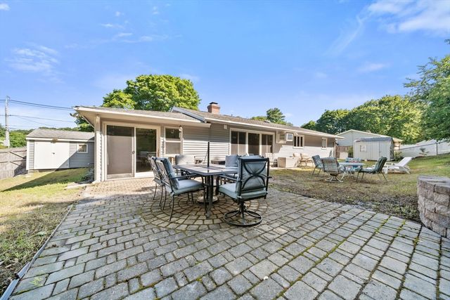 11 Nichols Road, Peabody, MA 01960