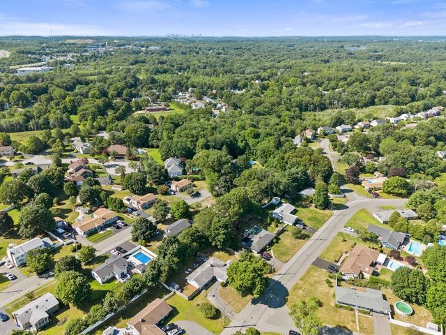11 Nichols Road, Peabody, MA 01960