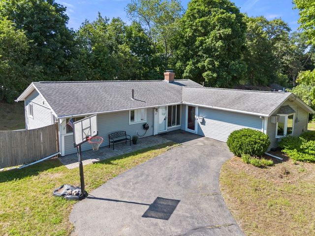 11 Nichols Road, Peabody, MA 01960
