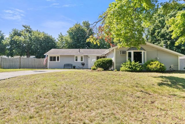 11 Nichols Road, Peabody, MA 01960