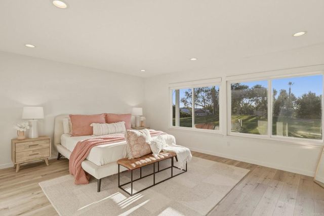 1712 Burgundy Road, Encinitas, CA 92024