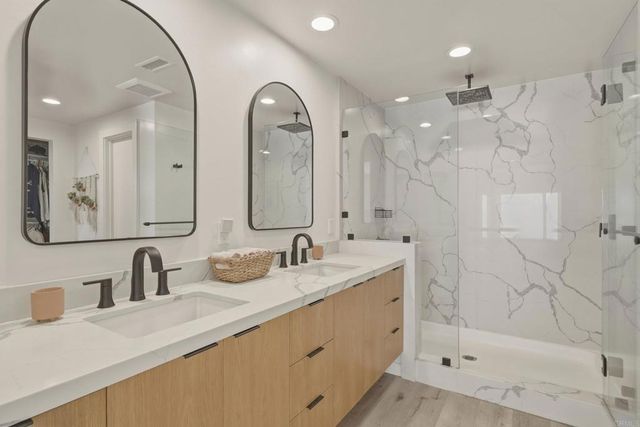 1712 Burgundy Road, Encinitas, CA 92024