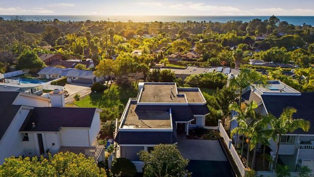 1712 Burgundy Road, Encinitas, CA 92024
