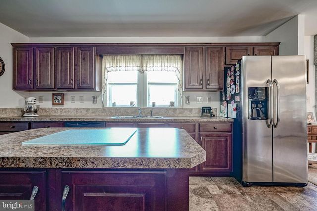 2080 BURLINGTON CIR, Williamstown, NJ 08094