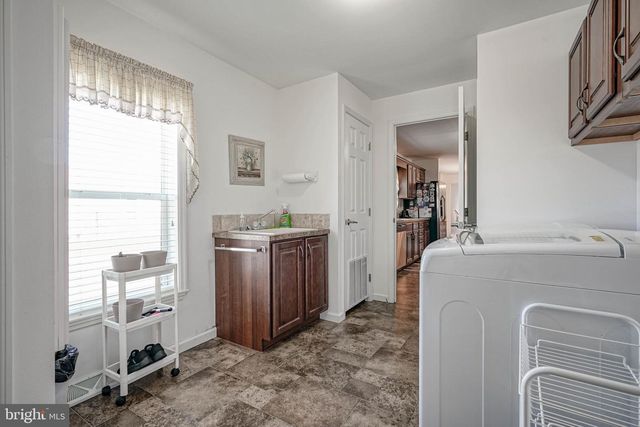 2080 BURLINGTON CIR, Williamstown, NJ 08094