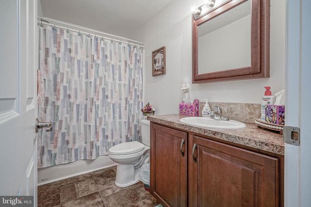 2080 BURLINGTON CIR, Williamstown, NJ 08094