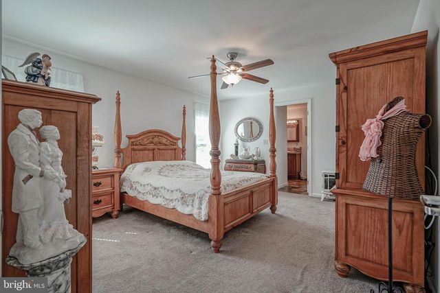 2080 BURLINGTON CIR, Williamstown, NJ 08094