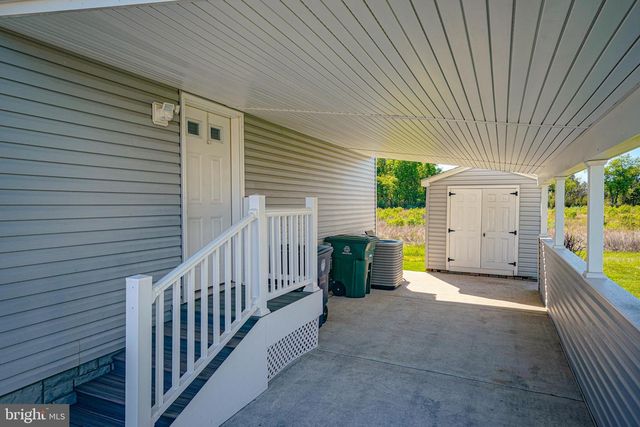 2080 BURLINGTON CIR, Williamstown, NJ 08094