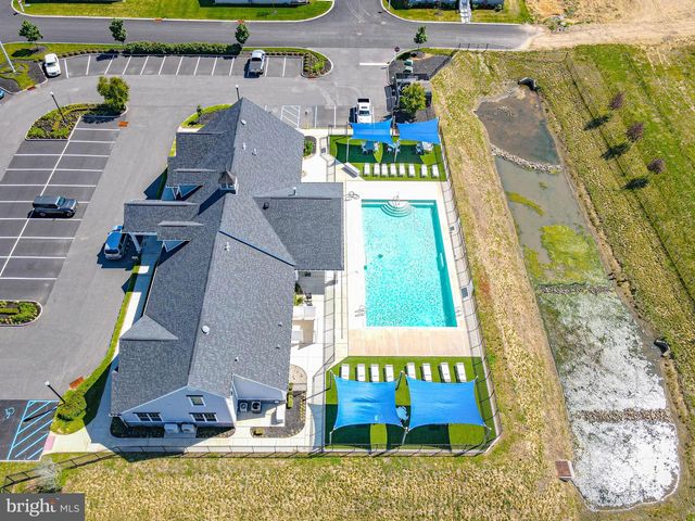 2080 BURLINGTON CIR, Williamstown, NJ 08094